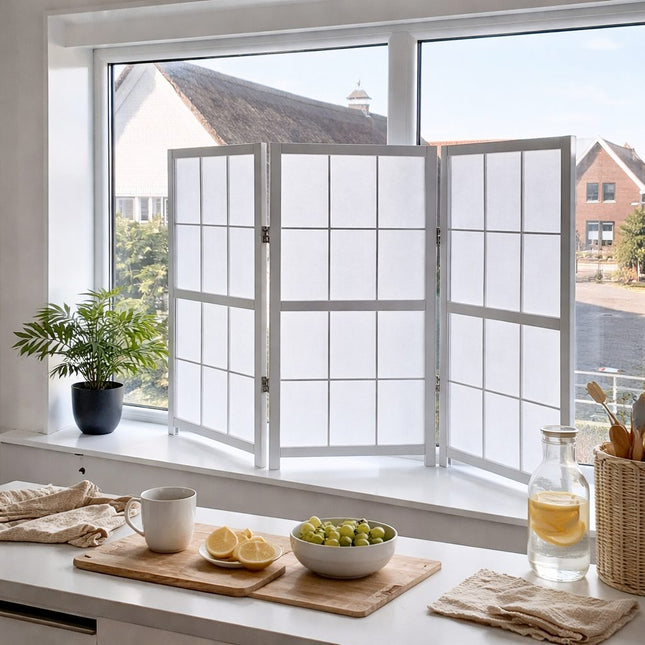 Laag Japans kamerscherm wit als raamscherm in moderne keuken
