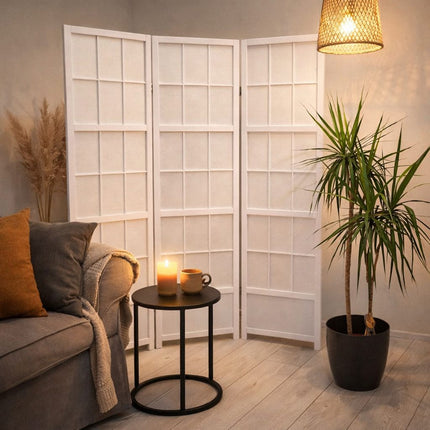 Wit Japans kamerscherm 150 cm met 3 Shoji panelen als stijlvolle roomdivider in woonkamer, met zachte lichtinval en moderne uitstraling