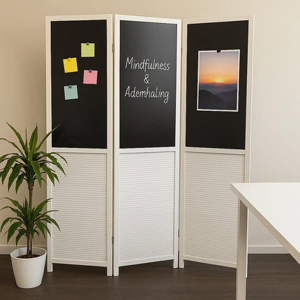 Kamerscherm met drie panelen in praktijkruimte