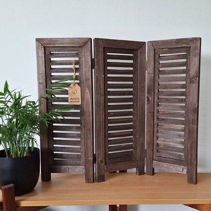 Raamscherm hout met shutter inleg – laag model 52 cm