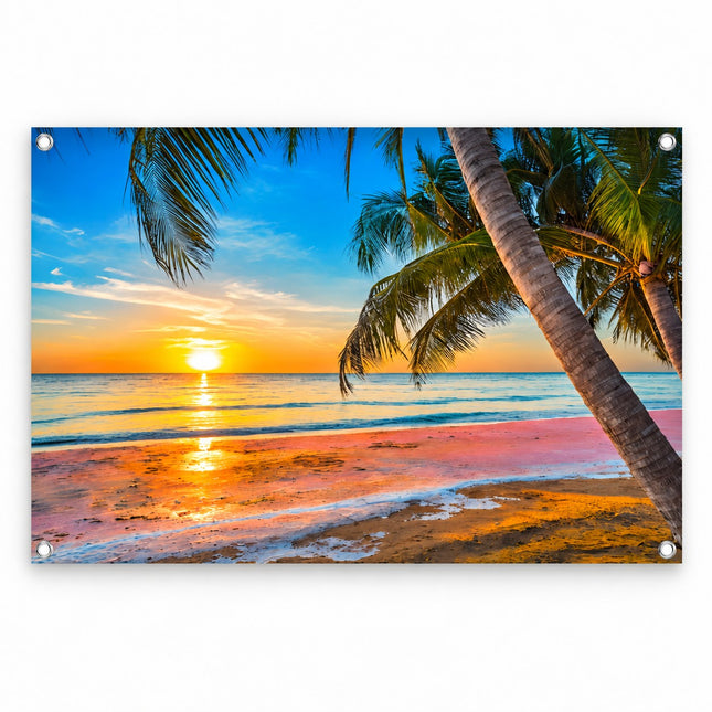 Tuinposter Paradise Sunset met tropisch strand, palmbomen en zonsondergang