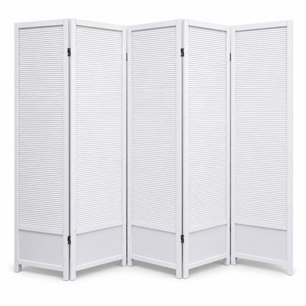 Wit houten kamerscherm met 5 panelen, horizontale lamellen en dichte onderpanelen, vrijstaand op een witte achtergrond.